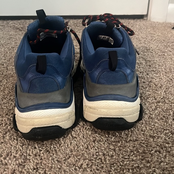 Balenciaga Sneakers - Picture 2 of 3